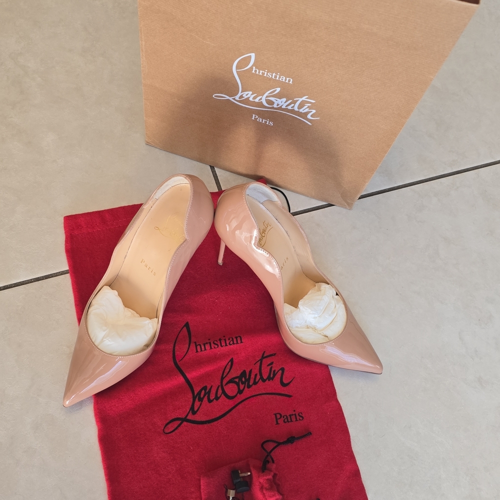 Christian Louboutin Nude Patent Leather Pumps, Used Final Sale!!! No Return